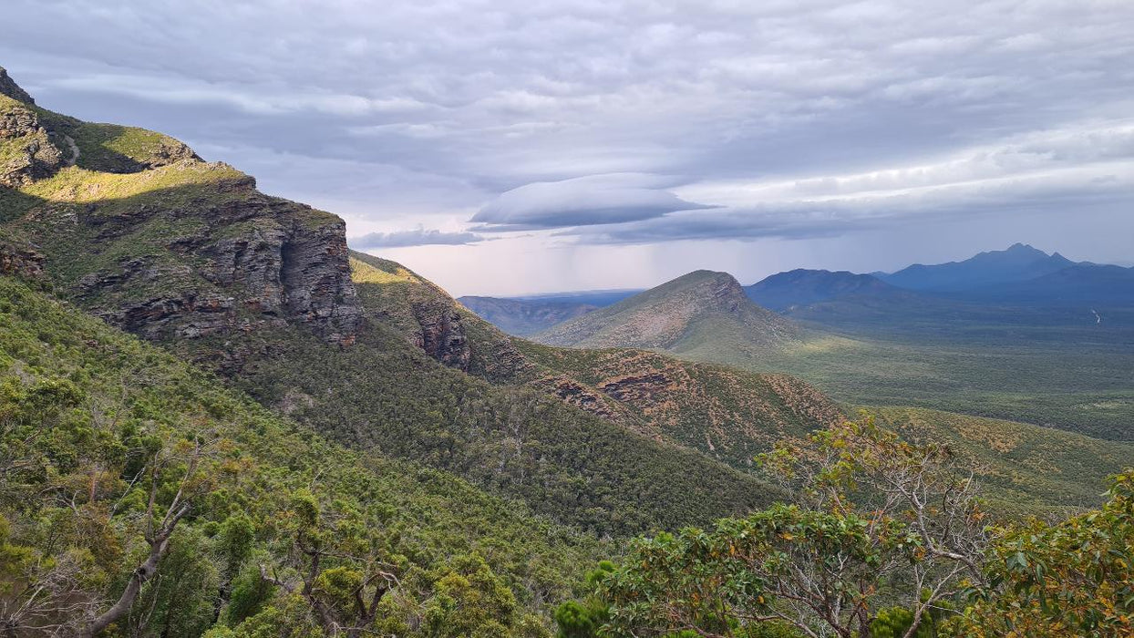 Bluff Knoll Hiking Experience - We Wander