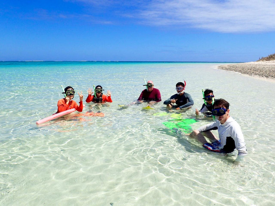 Ningaloo In A Day - We Wander